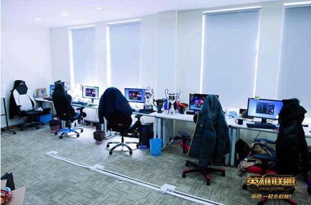美爆了!RNG基地内部首次曝光