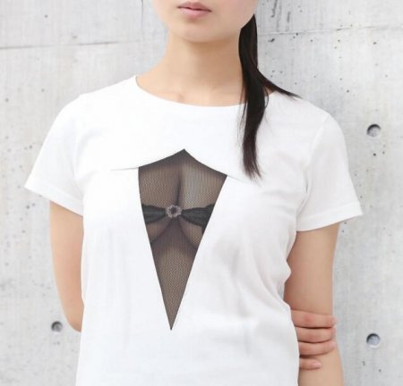让你一秒变G杯 日本推出福利版“开胸T恤”