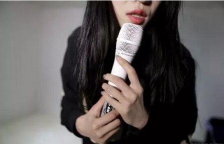 女主播:月入百万只是梦 勉强为生才是真